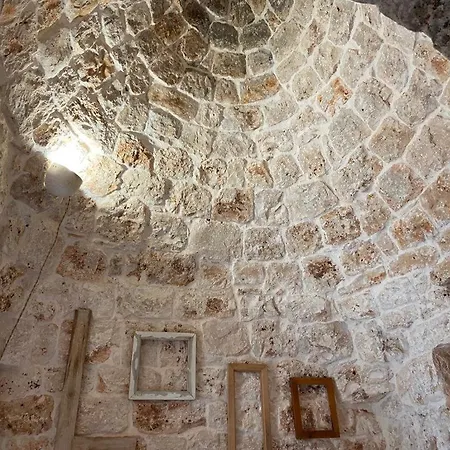 Trulli Di Charme Eutuxia Villa Castelli