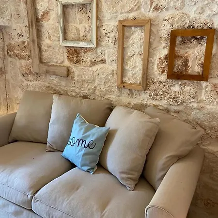 Trulli Di Charme Eutuxia Villa Castelli