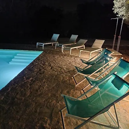 Trulli Di Charme Eutuxia * Villa Castelli