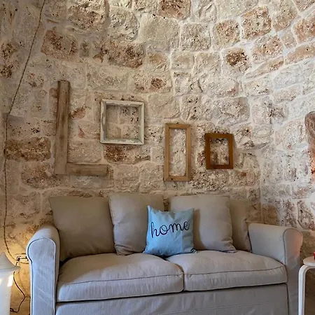 Trulli Di Charme Eutuxia Villa Castelli