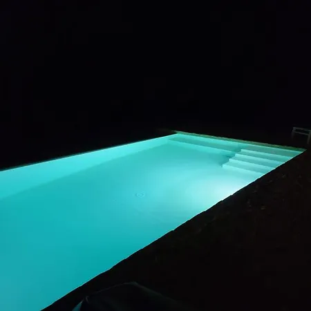 Trulli Di Charme Eutuxia فيلة